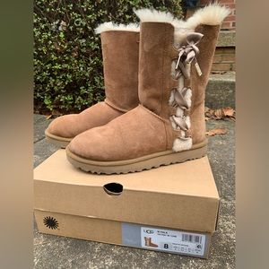 Uggs size 8. W Pala, Chestnut